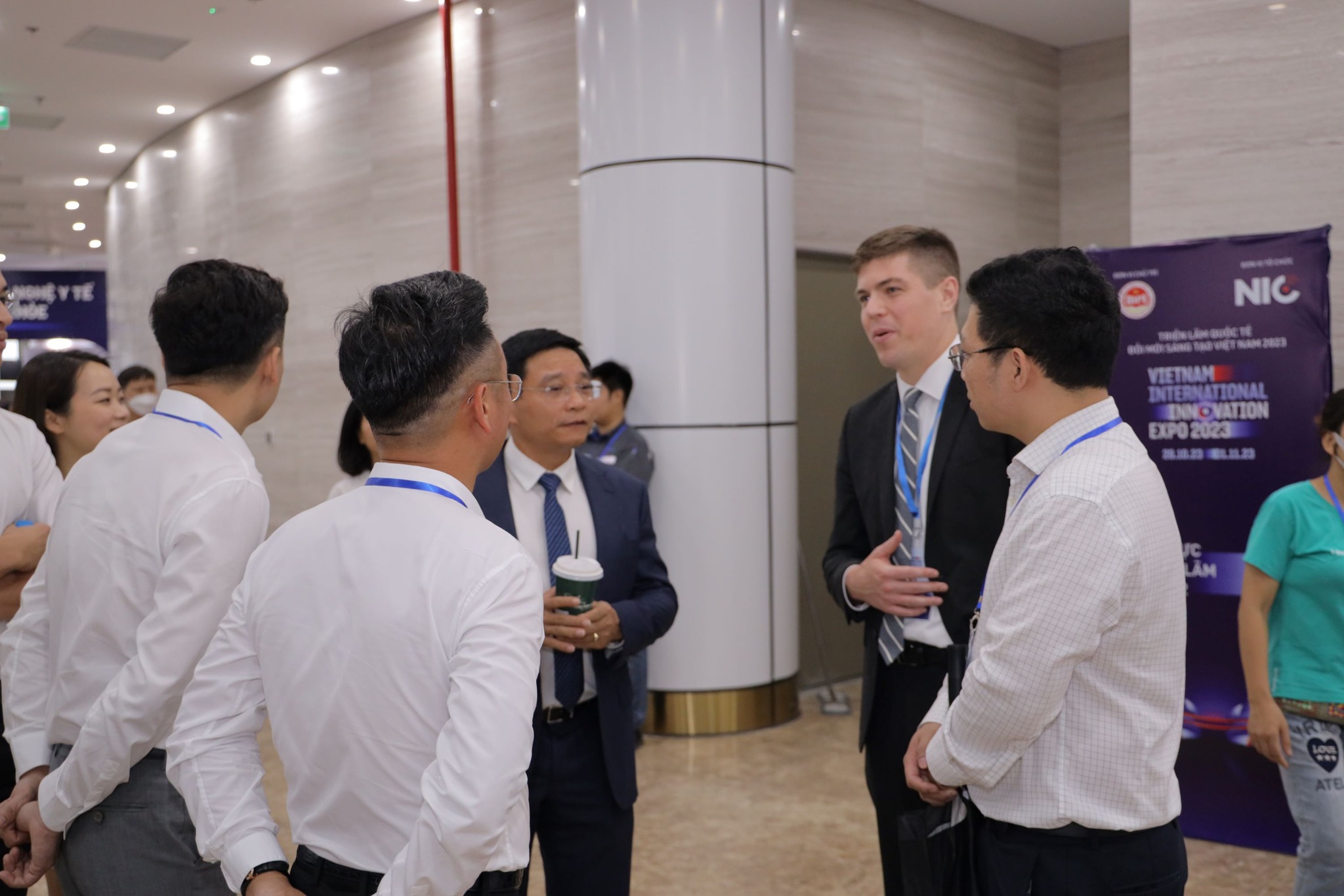 395449978_810010341127833_6889306695395307043_n